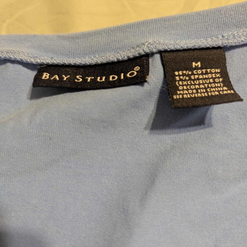Women's Shirt - Picture 3 of 3